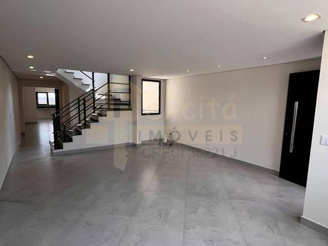 Apartamento para Venda em Carapicuíba - 4