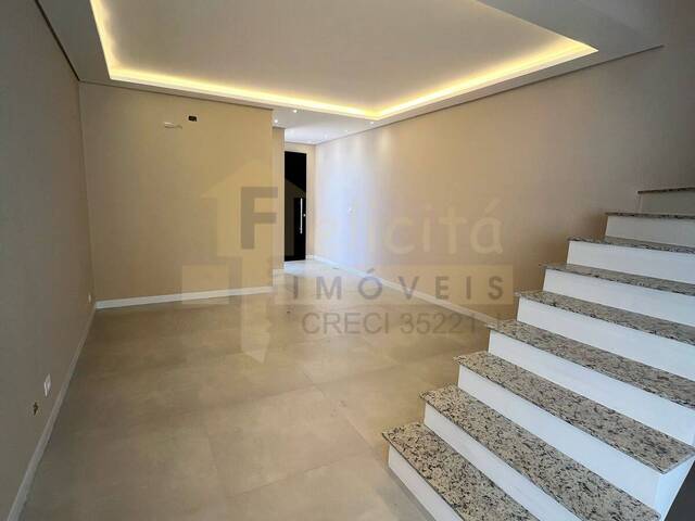 Casa para Venda em Santana de Parnaíba - 4