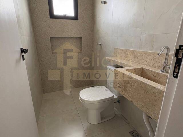 Casa para Venda em Santana de Parnaíba - 4