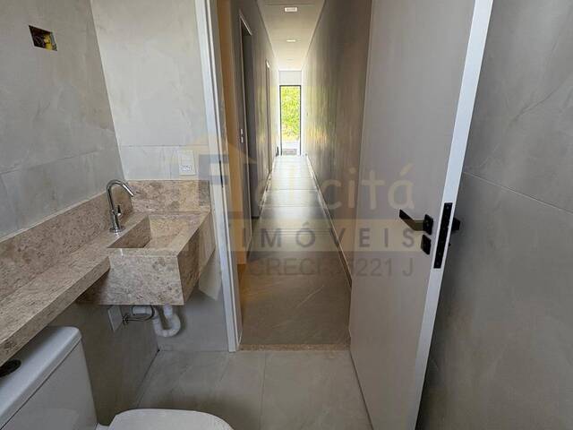Casa para Venda em Santana de Parnaíba - 5