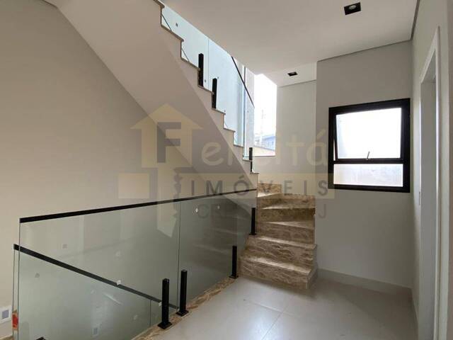 Casa para Venda em Santana de Parnaíba - 4