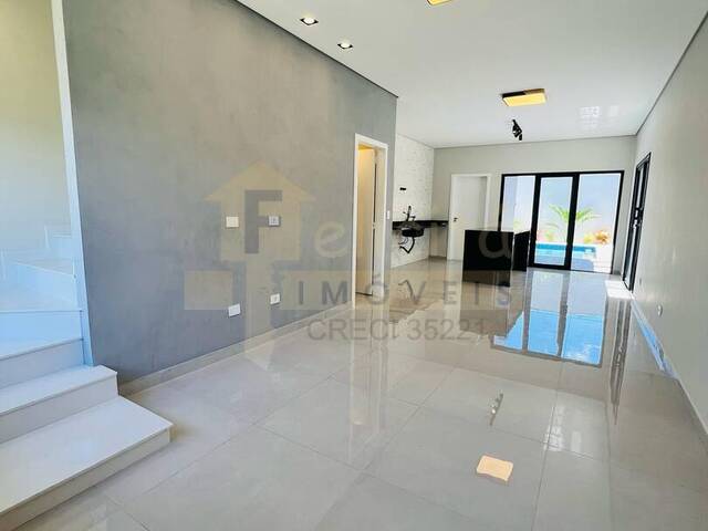Casa para Venda em Santana de Parnaíba - 3