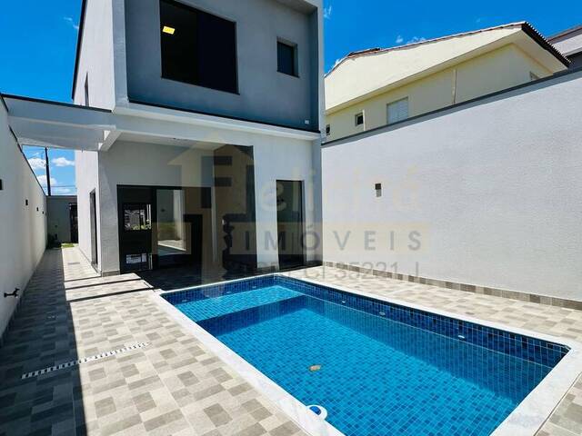 Casa para Venda em Santana de Parnaíba - 2